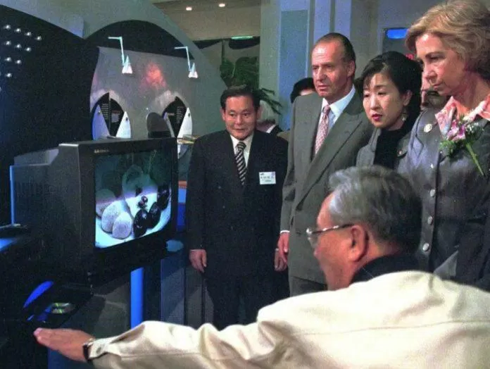 TV kỹ thuật số đầu tiên của Samsung. (Nguồn: Internet)