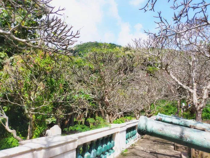 Một góc trước tòa Bạch Dinh (ảnh: BlogAnChoi)
