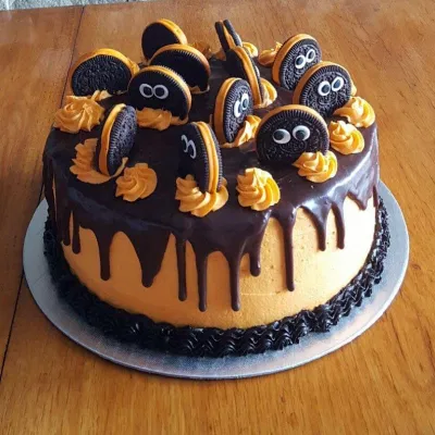 Bánh sinh nhật cùng những chiếc bánh oreo ngộ nghĩnh (Ảnh: internet) Bánh sinh nhật cùng những chiếc bánh oreo ngộ nghĩnh (Ảnh: internet)