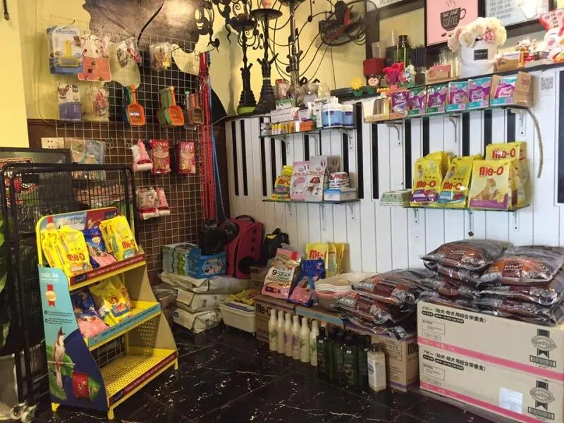 Cửa hàng bách hóa siêu tiện lợi ở Lizzy House (Ảnh: Facebook Cafe Mèo Lizzy House) Cửa hàng bách hóa siêu tiện lợi ở Lizzy House (Ảnh: Facebook Cafe Mèo Lizzy House)