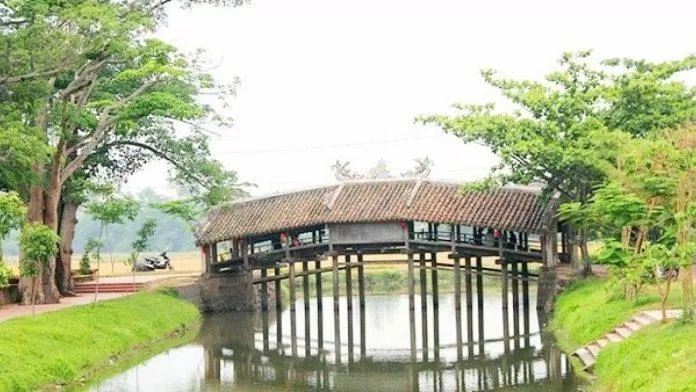 Cầu ngói Thanh Toàn với nét kiến trúc độc đáo, ấn tượng