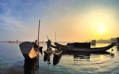 Phong cảnh hữu tình, thơ mộng tại phá Tam Giang lúc hoàng hôn
