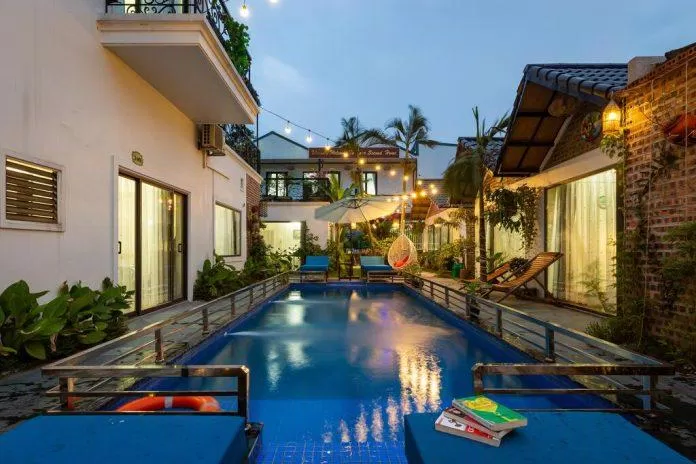 Kinh nghiệm du lịch Ninh Bình từ A tới Z chi tiết và hữu ích nhất ăn uống Bích Động bún chả cẩm nang cẩm nang du lịch chùa Bái Đính Cố đô Hoa Lư Cơm cháy Ninh Bình công nghệ Di chuyển đến Ninh Bình Diện tích Du lịch Du lịch Ninh Bình Đặc sản Ninh Bình đầm Vân Long Đan Viện Châu Sơn Giấy tờ Hà Nội Hang Múa Hồ Chí Minh homestay đẹp khách sạn kinh nghiệm kinh nghiệm du lịch Kinh nghiệm du lịch Ninh Bình Lễ hội lịch sử máy ảnh nem chua Nem chua Yên Mạc Ninh Bình nổi tiếng ô tô quà tặng sản phẩm Secret Garden Tam Cốc thành phố Thành phố Hồ Chí Minh thiết bị thiết bị công nghệ Thịt dê núi Ninh Bình Tổng quan Tràng An trang phục truyền thống Tuyệt tình cốc Vị trí vườn quốc gia Vườn Quốc gia Cúc Phương