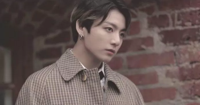 Jungkook trong "G.C.F in Helsinki" đẹp một cách xuất thần (Ảnh: YouTube)