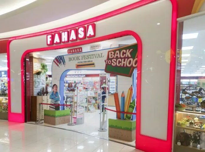Nhà sách FAHASA tại Tầng 1-Aeon mall Long Biên. 27 Cổ Linh, P.Long Biên, Q.Long Biên, Hà Nội (Ảnh Internet)