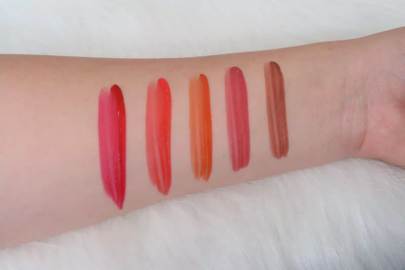 Review son LOreal Paris Rouge Signature Matte Liquid Lipstick: Dòng son tint đầy sang chảnh L Oreal Paris Rouge Signature Matte Liquid Lipstick LOréal màu cam hoàng hôn màu đỏ cam cháy màu đỏ hồng màu đỏ san hô màu hồng dâu màu hồng đào màu hồng đất màu nâu đất review mỹ phẩm review son son son kem lì son LOréal son tint