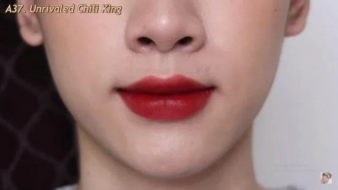 Review son Black Rouge Air Fit Velvet Tint Version 7 Velvet Crown: Vị vua của dòng son velvet tint trở lại và có lợi hại hơn xưa? bảng màu Black Rouge Black Rouge Air Fit Velvet Tint Black Rouge Air Fit Velvet Tint Version 7 Black Rouge Air Fit Velvet Tint Version 7 Velvet Crown màu cam đất màu cam đỏ màu cam gạch màu đỏ màu đỏ nâu màu đỏ neon review son review son black rouge sản phẩm son Black Rouge son kem lỳ son Velvet thiết kế thông tin thương hiệu trở lại