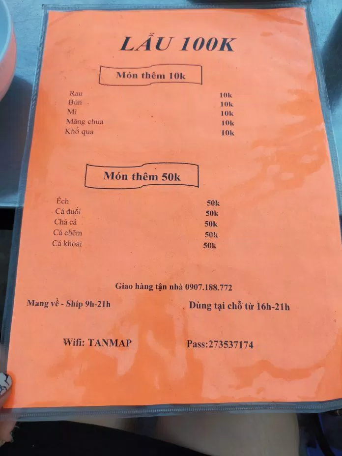 Menu của quán lẩu nhỏ ở hẻm 72 Nguyễn Trường Tộ (ảnh: BlogAnChoi)