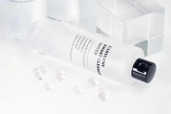 Nước tẩy trang Caryophy Smart Cleansing Water (Nguồn: Internet).