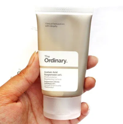 Kem dưỡng The Ordinary Azelaic Acid Suspension 10% là sự lựa chọn tuyệt vời cho làn da mụn (nguồn: Internet). Kem dưỡng The Ordinary Azelaic Acid Suspension 10% là sự lựa chọn tuyệt vời cho làn da mụn (nguồn: Internet).