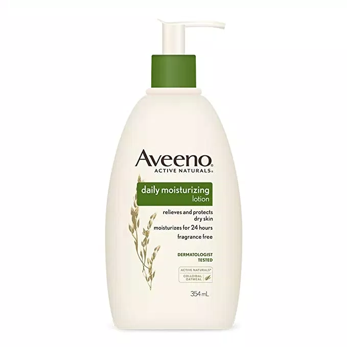Sữa dưỡng thể Aveeno Daily Moisturizing Lotion có chiết xuất bột yến mạch giúp nuôi dưỡng và cấp ẩm sâu nhiều giờ liên cho da. (Nguồn: Internet)