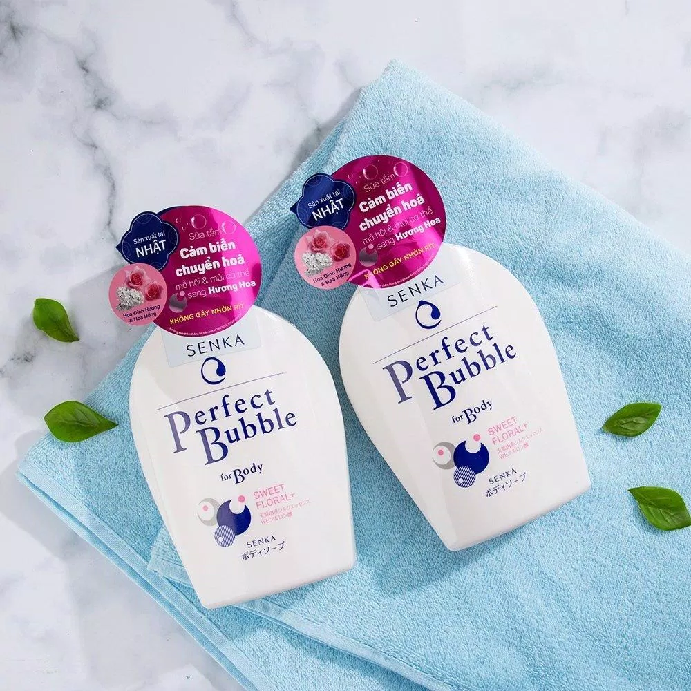 Sữa tắm dưỡng ẩm Senka Perfect Bubble for Body Sweet Floral có hương thơm dịu ngọt với hoa hồng và đinh hương (ảnh: internet)