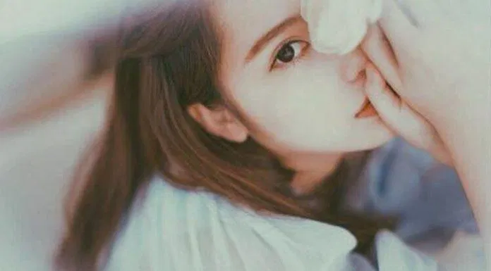 Em yêu anh như vậy, chẳng biết làm sao ngưng. (Ảnh: Internet)