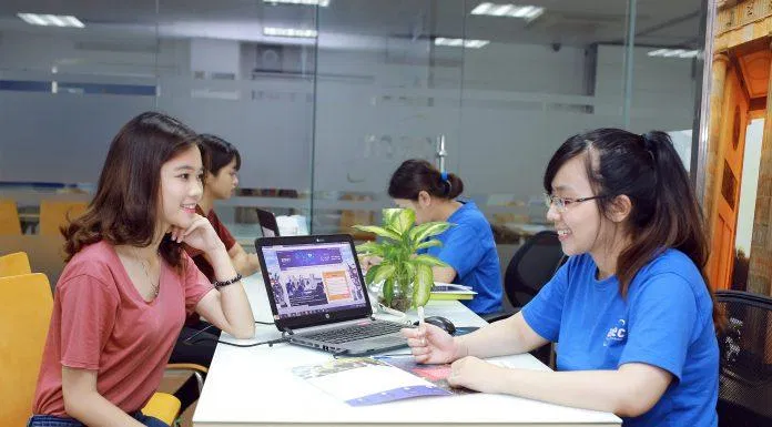 Phía công ty sẽ giúp bạn nhanh chóng làm quen với môi trường Quốc tế (Ảnh Internet) Phía công ty sẽ giúp bạn nhanh chóng làm quen với môi trường Quốc tế (Ảnh Internet)