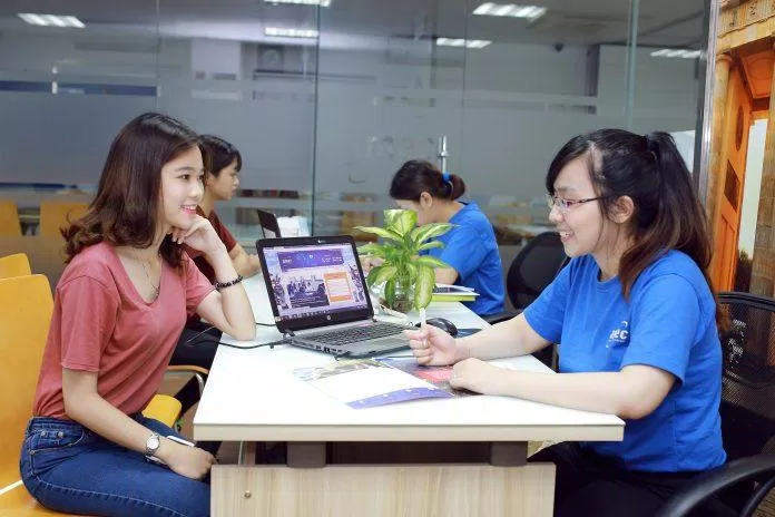 Phía công ty sẽ giúp bạn nhanh chóng làm quen với môi trường Quốc tế (Ảnh Internet) Phía công ty sẽ giúp bạn nhanh chóng làm quen với môi trường Quốc tế (Ảnh Internet)