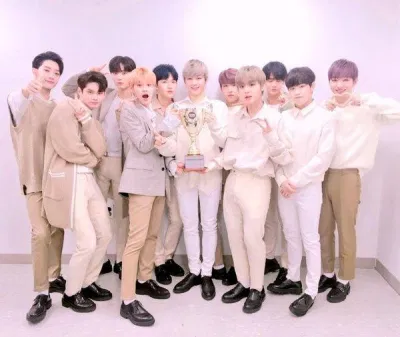 Wanna One đã giành được tổng cộng 101 giải thưởng trong sự nghiệp âm nhạc của mình (Ảnh: Internet)
