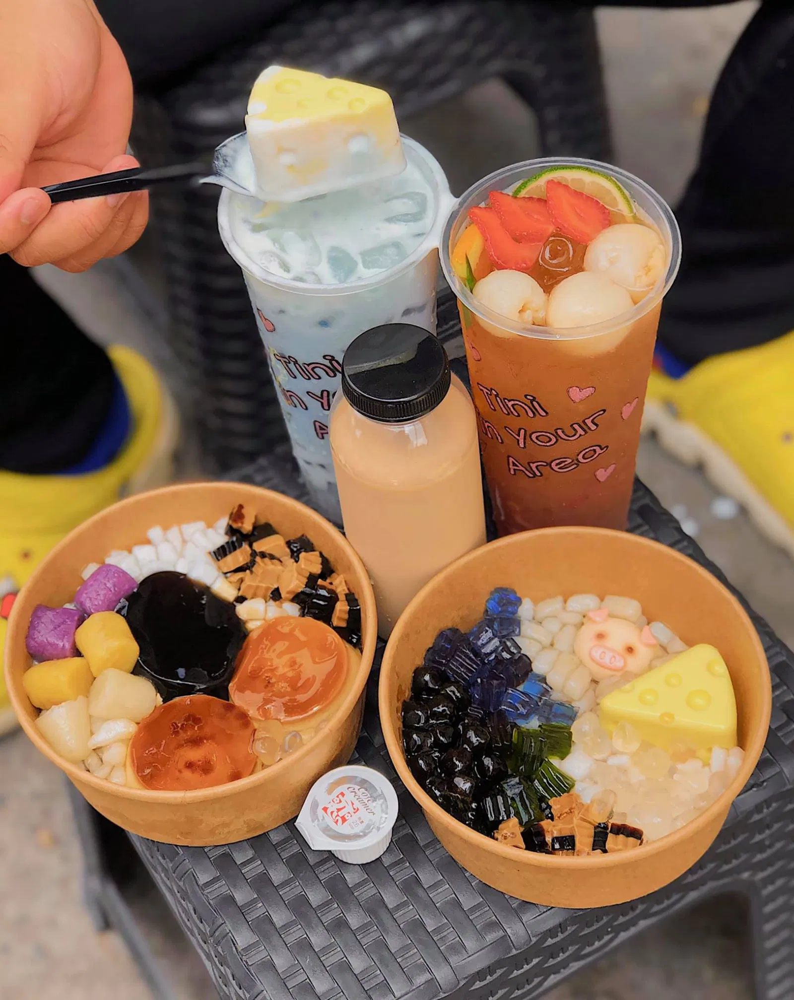 Các phần trà sữa và chè đều khá nhiều (Ảnh: Internet).