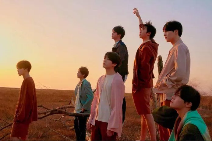 BTS đã đến chia buồn và động viên gia đình của các học sinh xấu số này (Ảnh: Internet)
