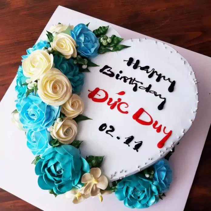 Bánh sinh nhật cupcake màu xanh nhìn cực thích mắt (Ảnh: internet)