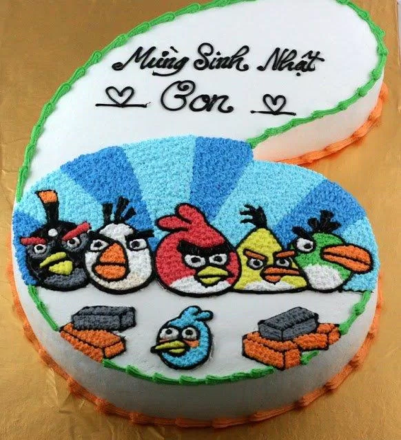 Bánh sinh nhật với những chú Angry Bird cực dễ thương (Ảnh: internet)