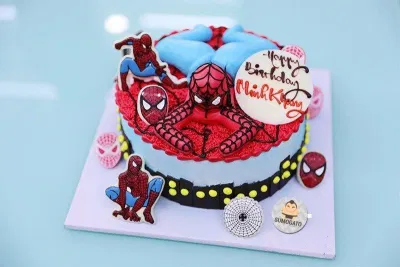 Một chiếc bánh sinh nhật Spider Man siêu ngầu (Ảnh: internet) Một chiếc bánh sinh nhật Spider Man siêu ngầu (Ảnh: internet)