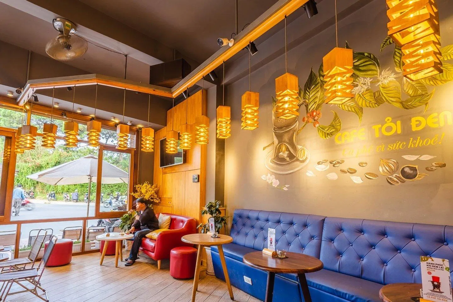 Tông màu của quán theo chủ đề Mộc (Nguồn: Internet)