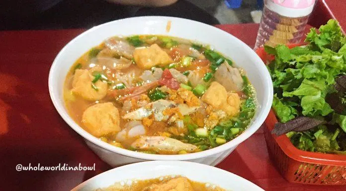 Nước dùng chua thanh gây nghiện (Nguồn: wholeworldinabowl)