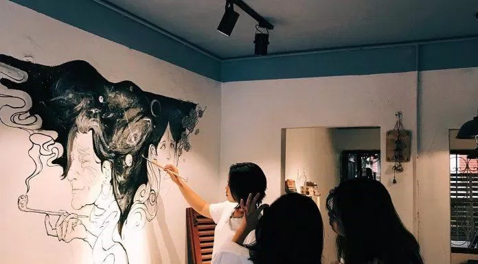 Mỗi bức tranh của Suỵt đều mang thông điệp riêng, đáng để cảm nhận và thưởng thức (Ảnh: Facebook Suỵt)