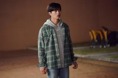 Yook Sung Jae trong "Mystic Pop-Up Bar" (ảnh: Internet).
