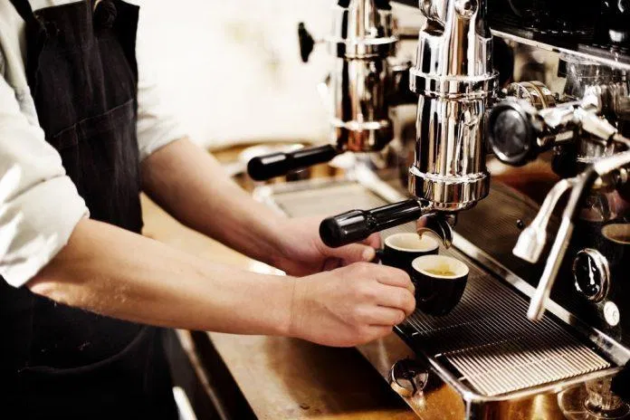 Sự khác nhau giữa Bartender và Barista. (Nguồn: Internet)
