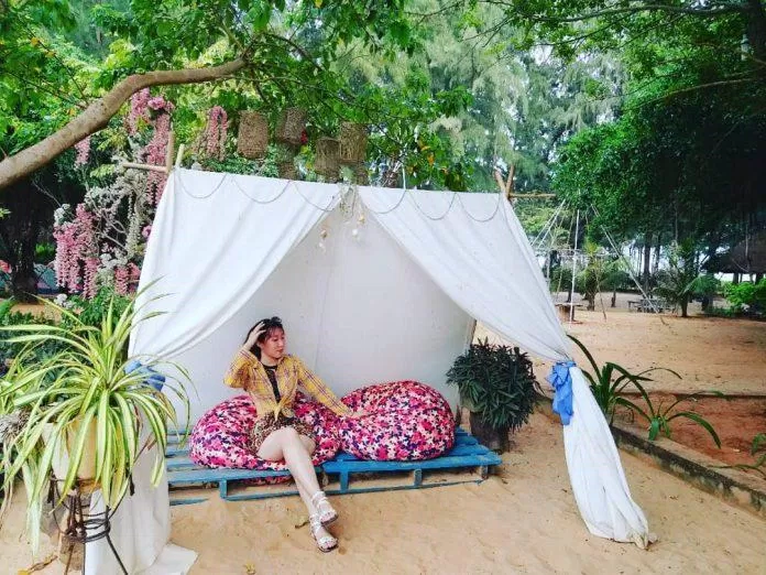 Góc chụp ảnh cực dễ thương tại Zenna Pool Camp. (Ảnh: internet)