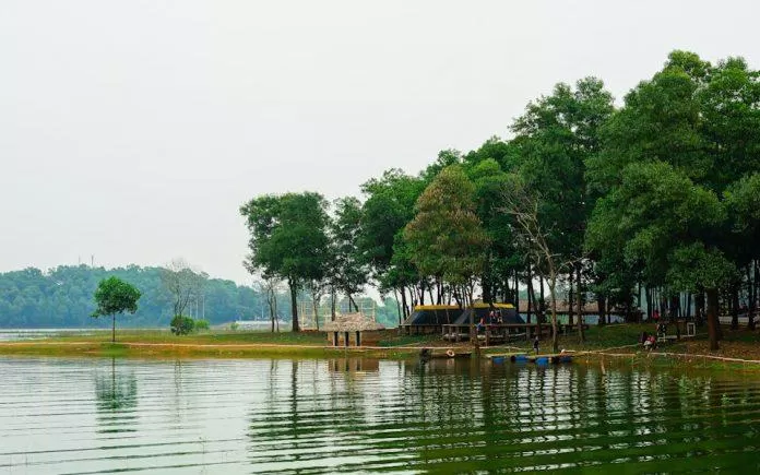 Đảo Phượng - Đồng Mô (Ảnh: Internet)