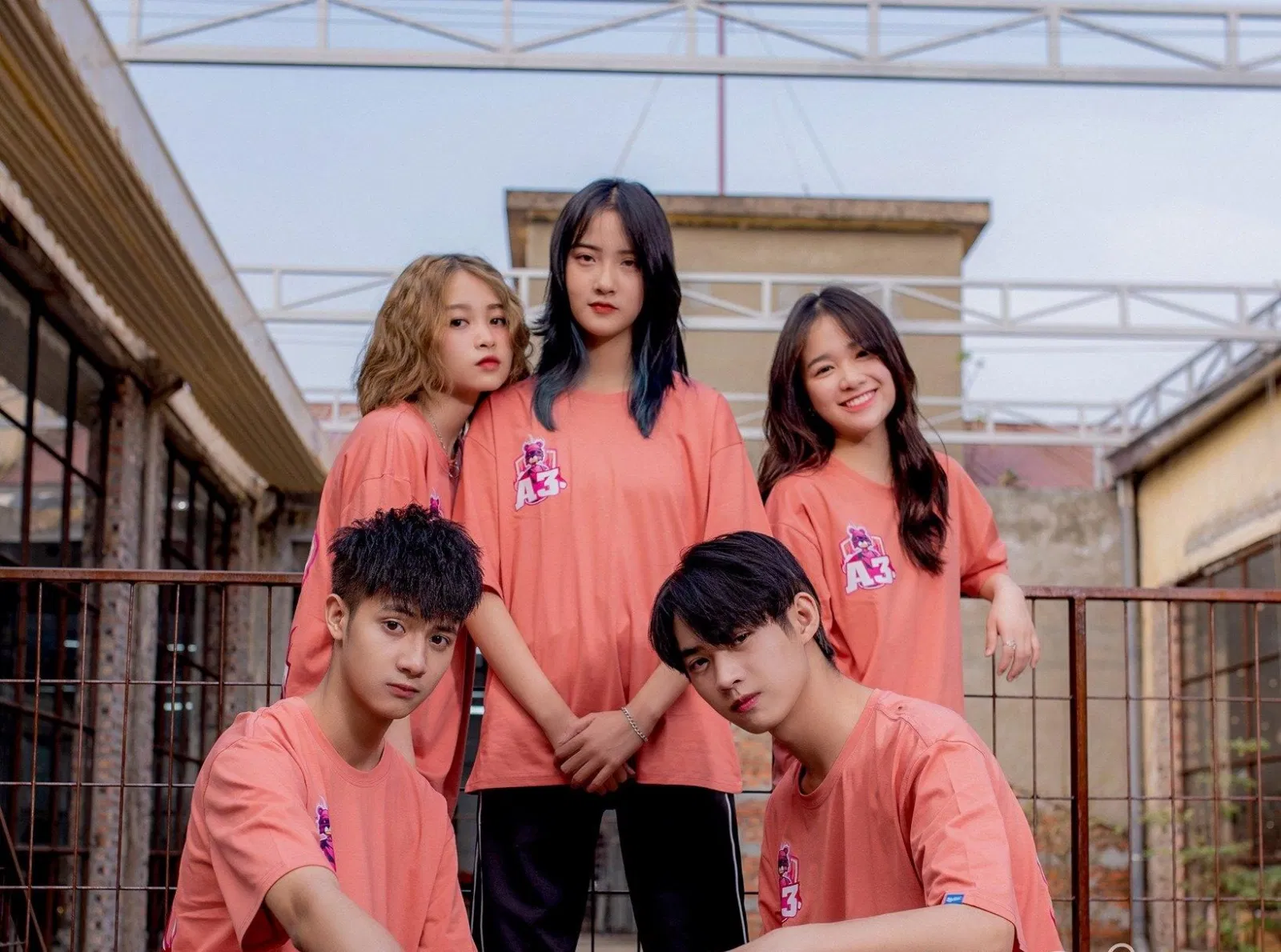 Hải Anh Uniform nổi bật các sản phẩm áo lớp (Ảnh Hải Anh Uniform) Hải Anh Uniform nổi bật các sản phẩm áo lớp (Ảnh Hải Anh Uniform)