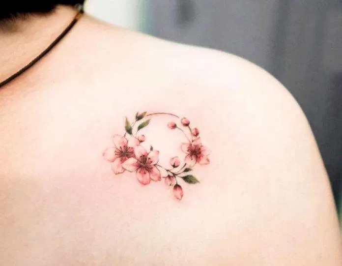 Hình xăm đẹp trên vai. (Ảnh: Nguyễn Thị Hải Hà) Hình xăm đẹp trên vai. (Ảnh: Nguyễn Thị Hải Hà)