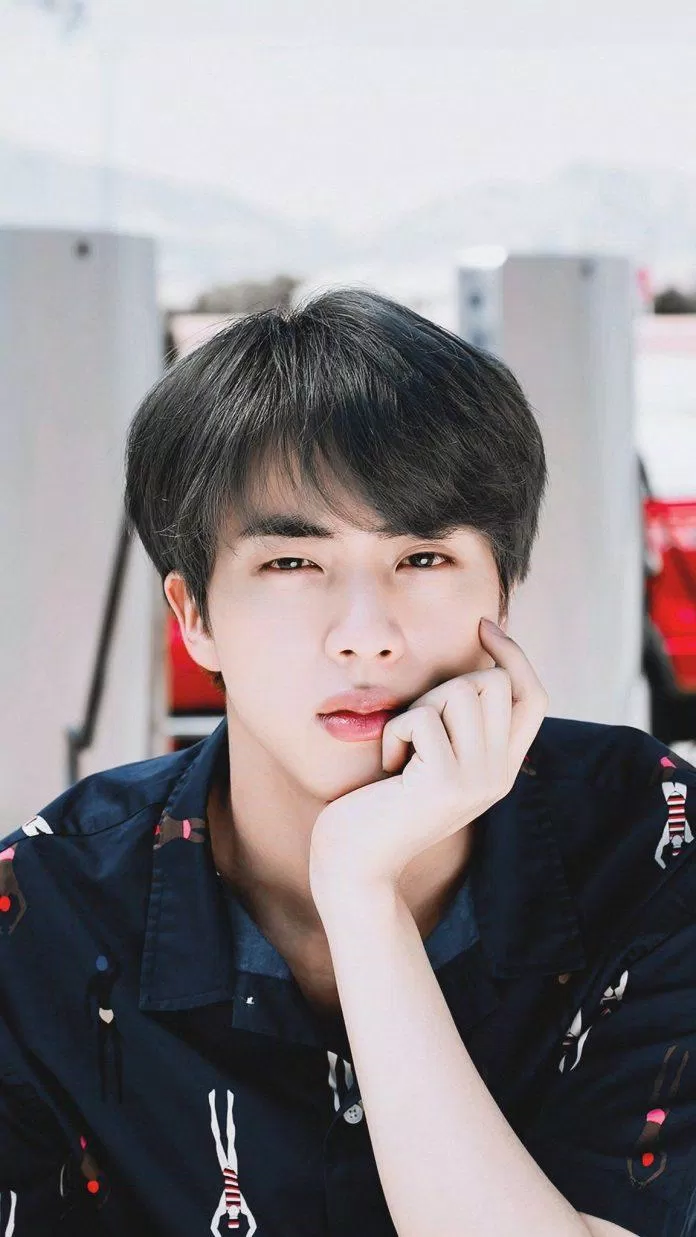 Anh lớn của BTS luôn có mặt trong các bảng xếp hạng về ngoại hình trên thế giới (Nguồn: Internet).