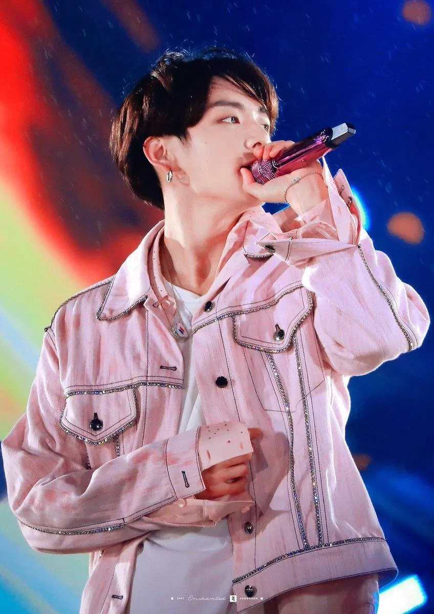 Top 3 idol KPOP khiến Knet mong muốn được nghe hát live nhất BTS Ha Sungwoon hát live Idol JungKook Jungkook (BTS) Kim Jaehwan Knet KPOP live top 3 idol kpop