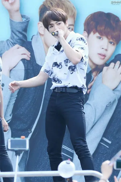 Jungkook BTS (Ảnh: Internet)
