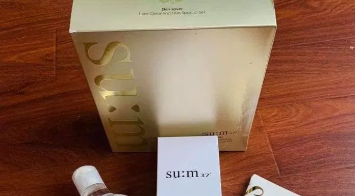 Bộ làm sạch Su:m37 Skin Saver Pure Cleaning Duo Special Set (Nguồn: Internet)