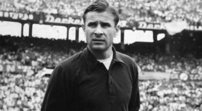 Thủ môn huyền thoại Lev Yashin (Ảnh: Internet)