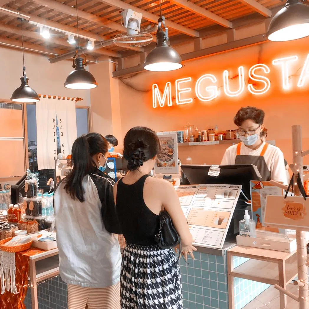 Khu vực gọi nước của Megustas Cafe (Ảnh: Internet).