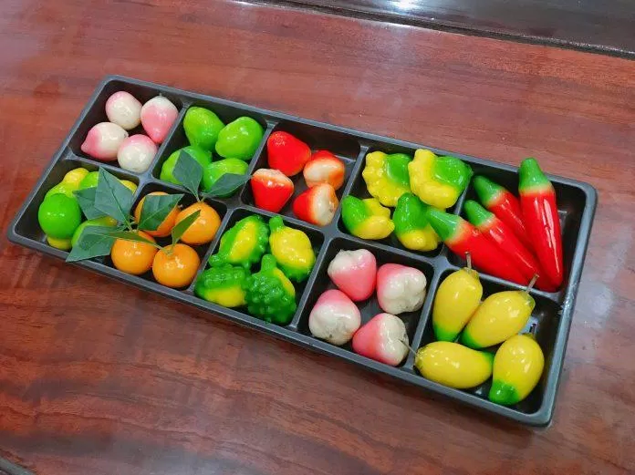 Bánh đậu xanh trái cây với nhiều hình thù, màu sắc bắt mắt
