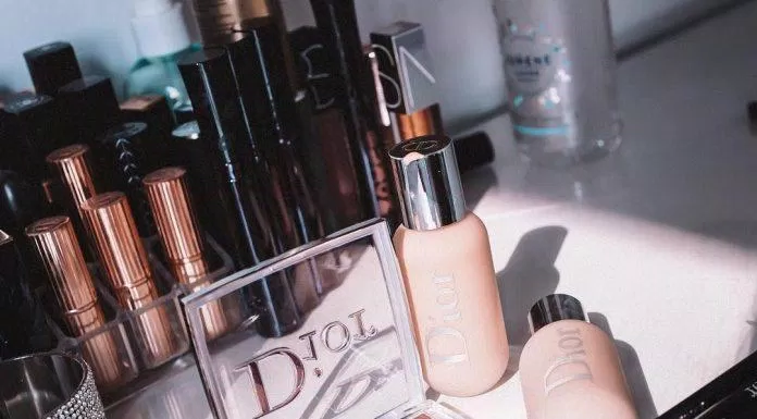 Mỗi sản phẩm mỹ phẩm của Dior đều mang trong minh một sự sang chảnh và thanh lịch chuẩn quý cô nước Pháp (Nguồn: Internet).
