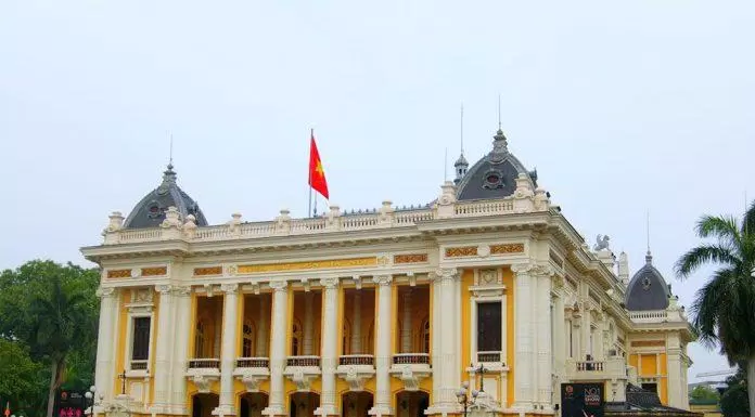 Nhà hát Lớn Hà Nội là một tác phẩm nổi bật của kiến ​​trúc Pháp tân cổ điển với nghệ thuật Gothic. (Nguồn ảnh: Internet)