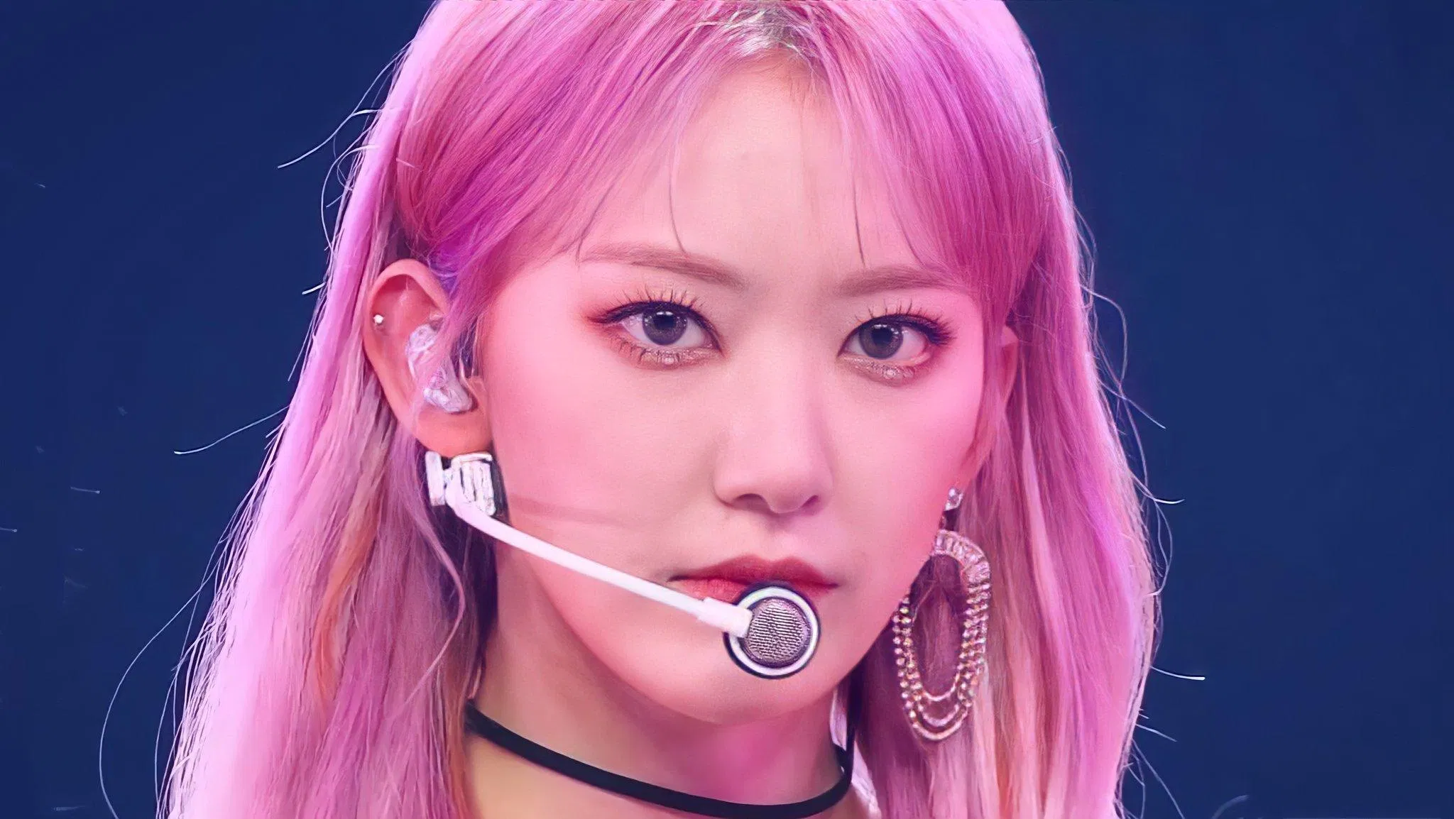 "Bông hồng Nhật Bản" Sakura nhận được cơn mưa lời khen cho visual xuất sắc và kỹ năng cá nhân ngày một tiến bộ. (Nguồn: Internet)