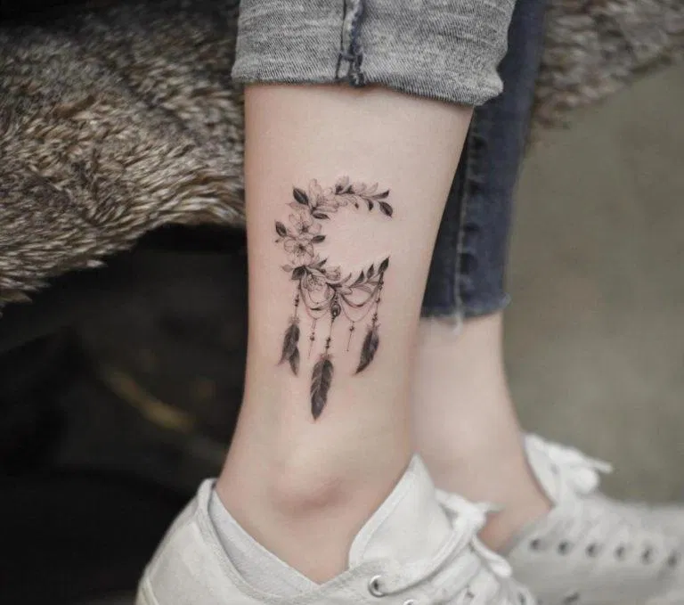 Mỗi hình xăm đều chứa đựng những câu chuyện ( ảnh Internet ) Mỗi hình xăm đều chứa đựng những câu chuyện ( ảnh Internet )