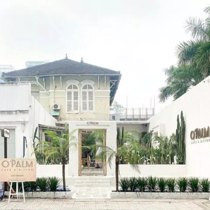 Khung cảnh trước quán được bày trí vô cùng bắt mắt (ảnh: Instagram @utcunggg)