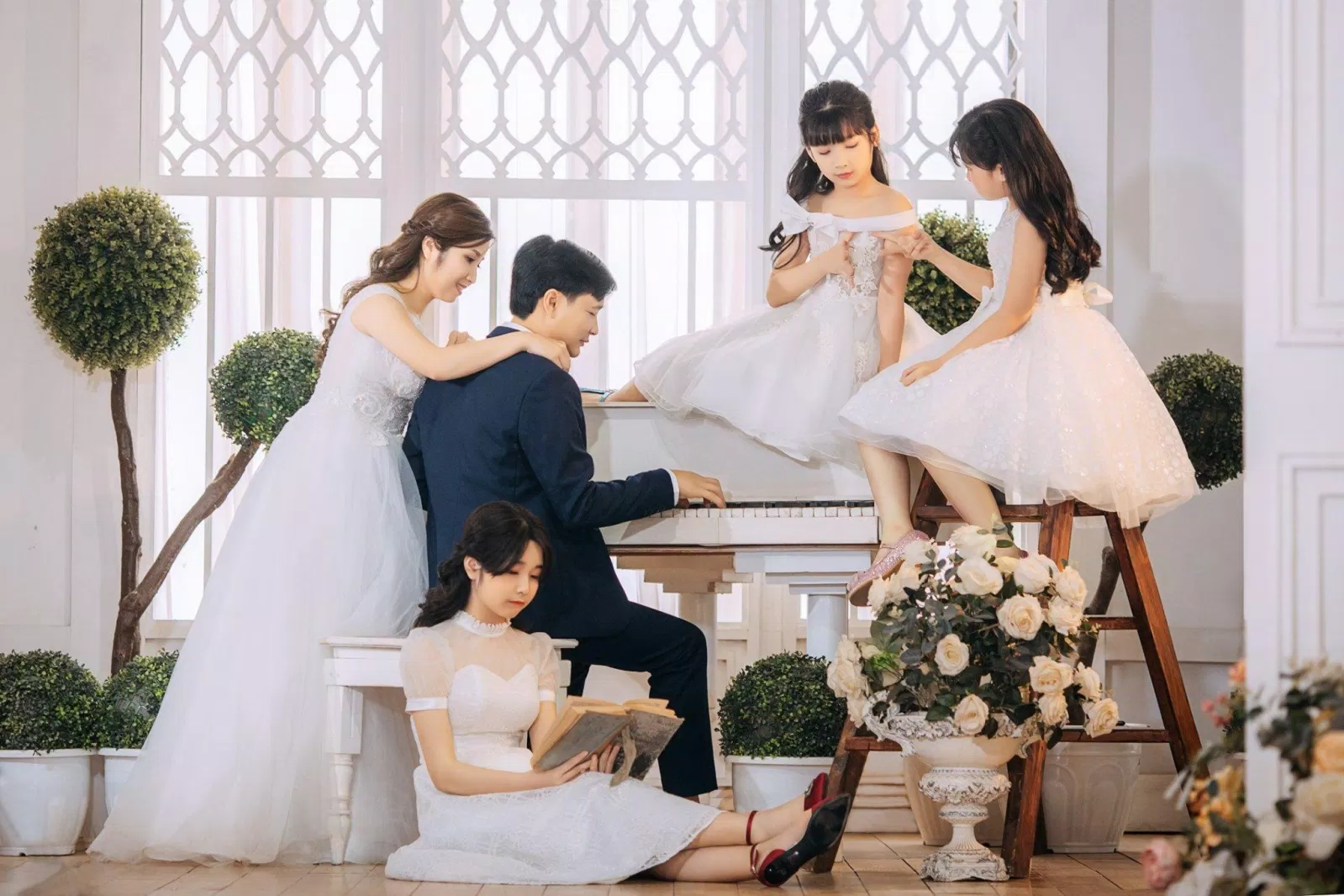 Các sản phẩm của Phim trường Rosa (Ảnh Internet)