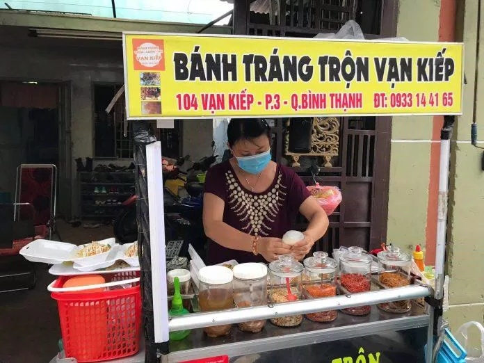 Quán bánh tráng trộn Vạn Kiếp (ảnh: internet) Quán bánh tráng trộn Vạn Kiếp (ảnh: internet)