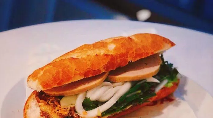 Bánh mì Huỳnh Hoa - bánh mì nổi tiếng bậc nhất Sài Thành (nguồn: Internet)