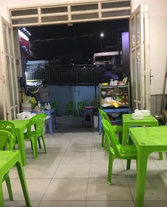 Không gian quán bạch tuộc nướng Hai Bà Trưng (nguồn: Internet)
